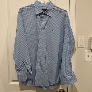Vineyard vines classic fit Blue gingham whale shirt. Large